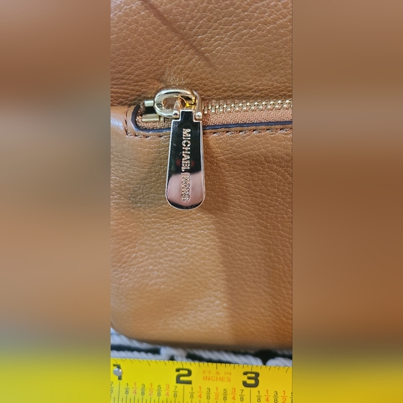 Michael Kors Luca Satchel - Picture 5 of 5